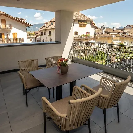Justina 7 Apartment
