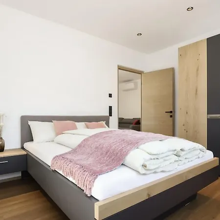 Justina 7 Apartment San Paolo (Bolzano)